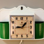 Vintage Green Telechron Kitchen Clock - Runs!